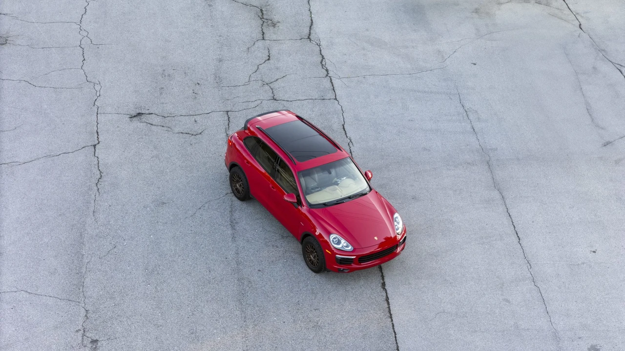 2016 Porsche 958 Cayenne Diesel - Image 28 of 31