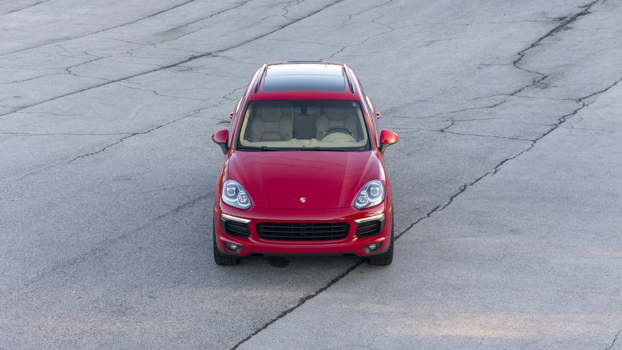 2016 Porsche 958 Cayenne Diesel - Image 25 of 31