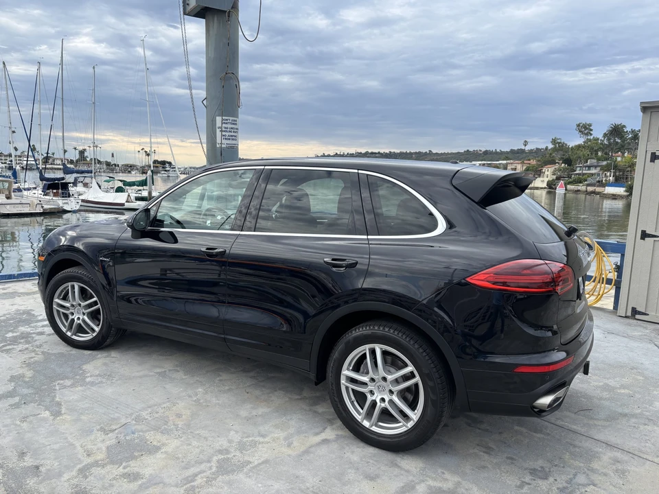 2016 Porsche 958 Cayenne Diesel - Image 26 of 31