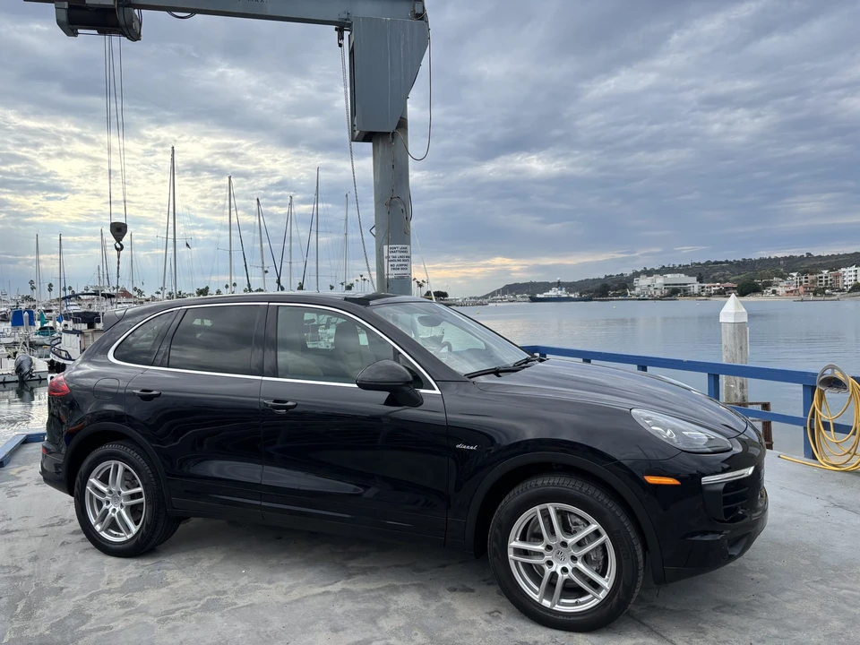 2016 Porsche 958 Cayenne Diesel - Image 10 of 31