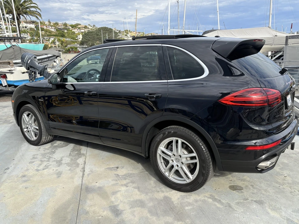 2016 Porsche 958 Cayenne Diesel - Image 25 of 31