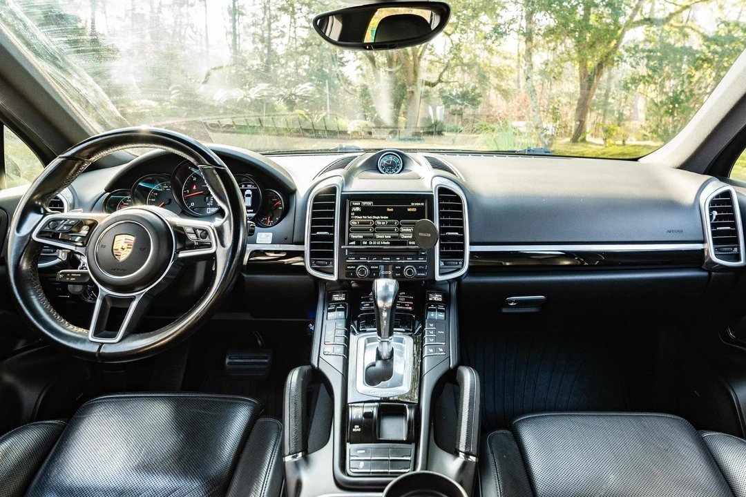 2016 Porsche 958 Cayenne Diesel - Image 29 of 31