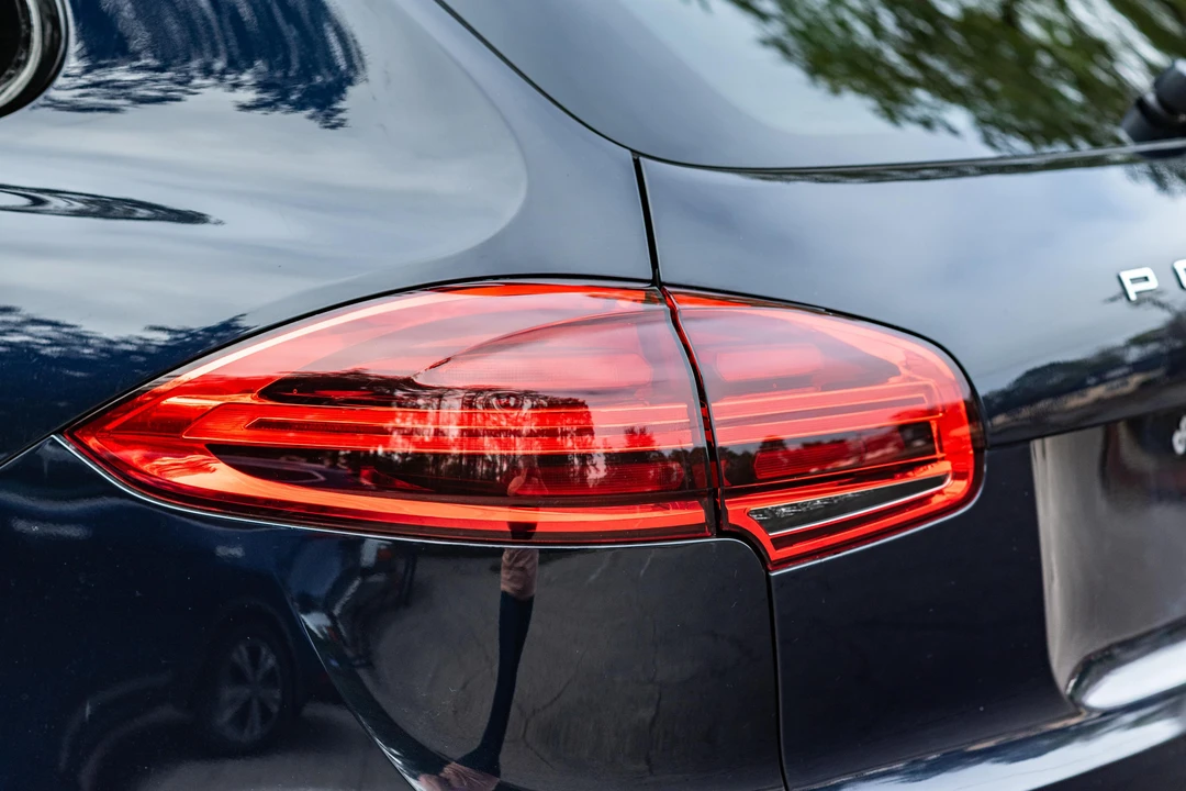 2016 Porsche 958 Cayenne Diesel - Image 14 of 31