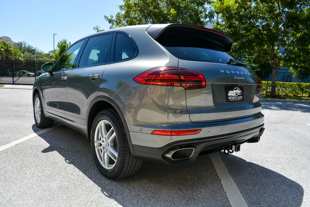 2016 Porsche 958 Cayenne Diesel - Image 12 of 31