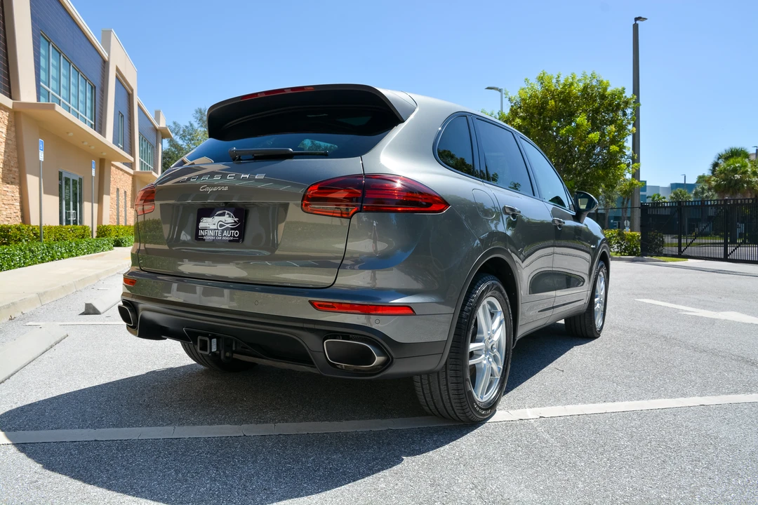 2016 Porsche 958 Cayenne Diesel - Image 10 of 31