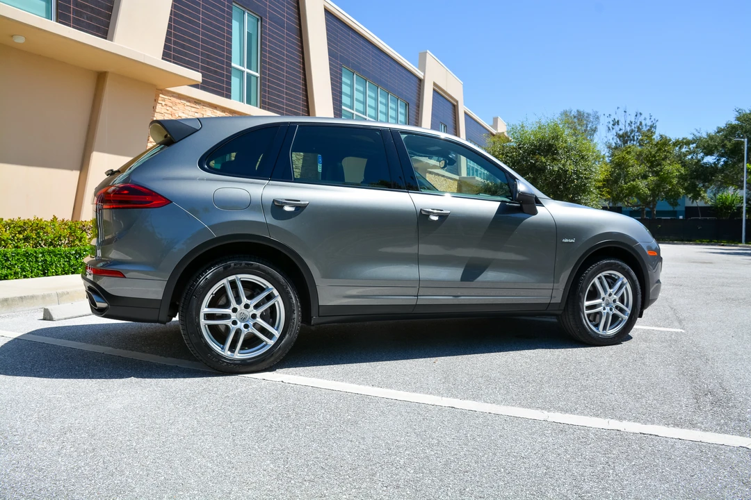 2016 Porsche 958 Cayenne Diesel - Image 8 of 31