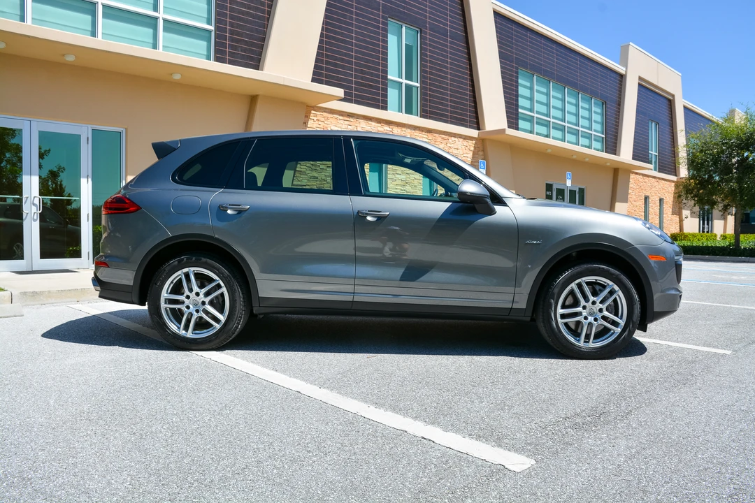 2016 Porsche 958 Cayenne Diesel - Image 7 of 31