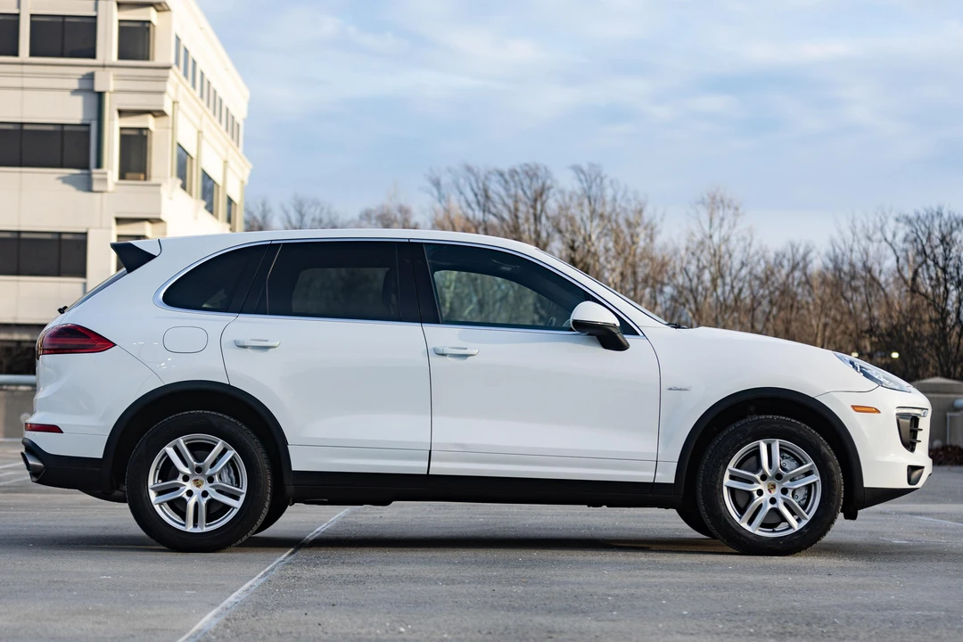 2016 Porsche 958 Cayenne Diesel - Image 3 of 31