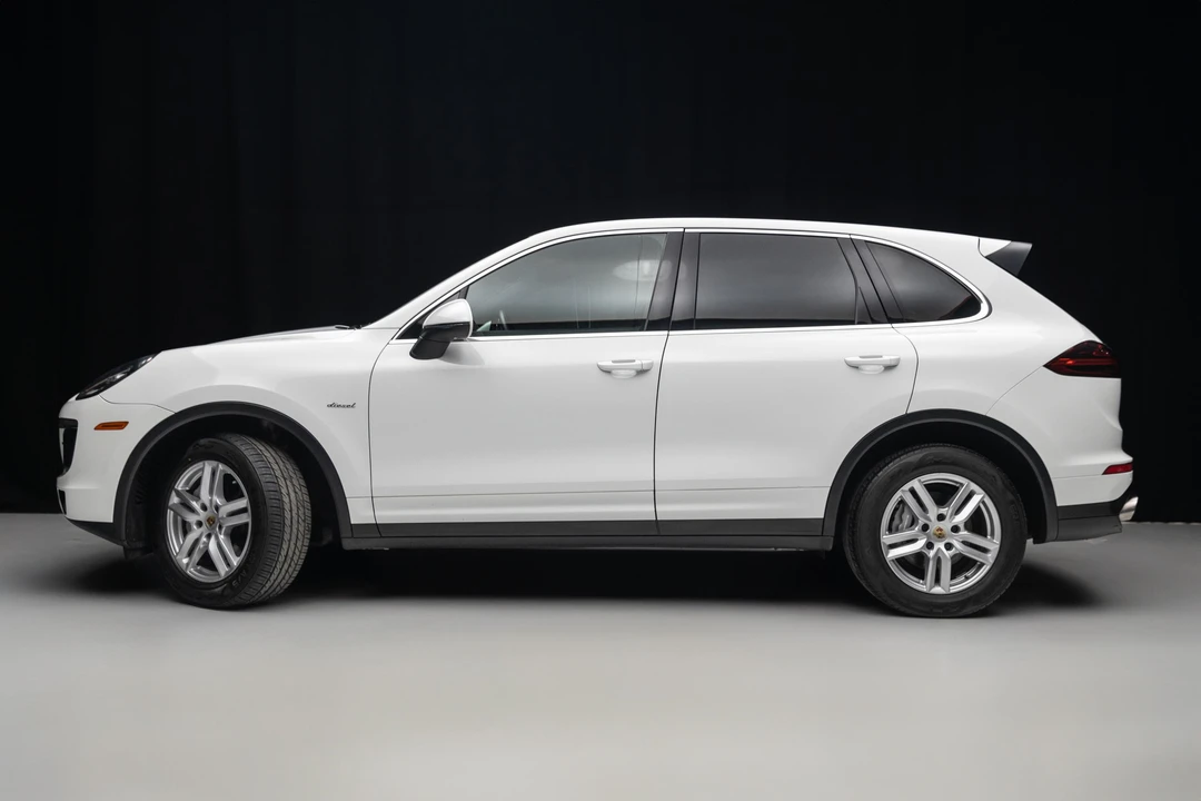 2016 Porsche 958 Cayenne Diesel - Image 12 of 31
