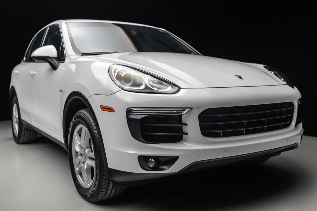 2016 Porsche 958 Cayenne Diesel - Image 24 of 31