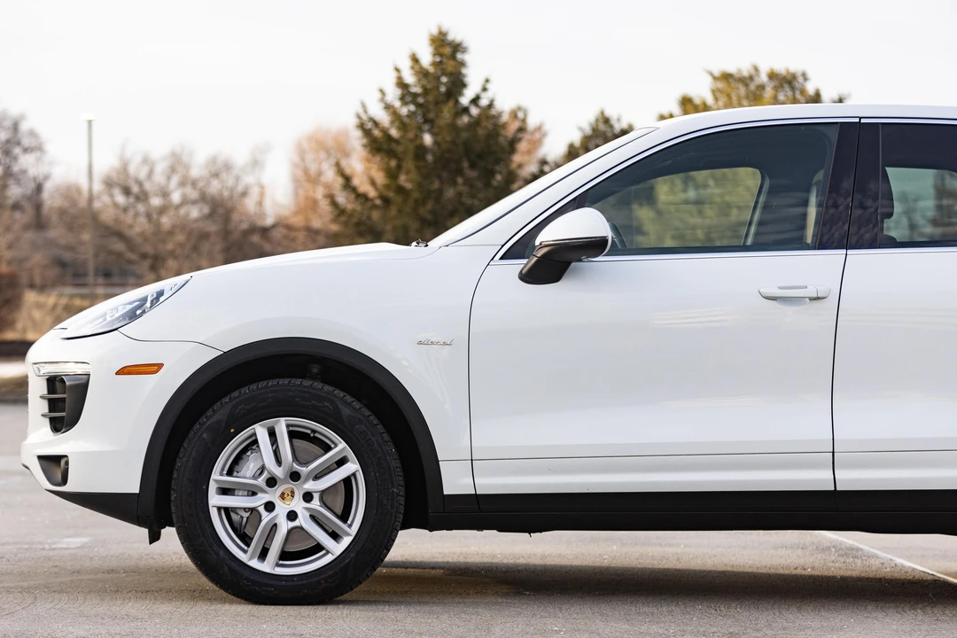2016 Porsche 958 Cayenne Diesel - Image 30 of 31