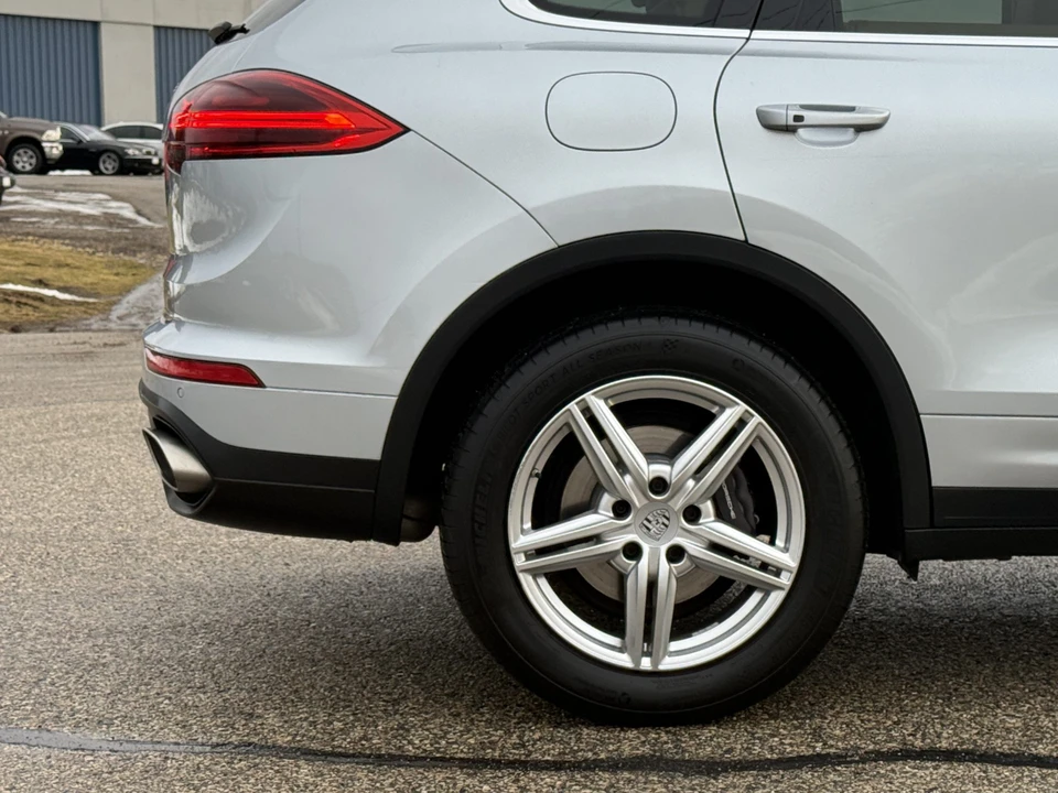 2016 Porsche 958 Cayenne Diesel - Image 26 of 31
