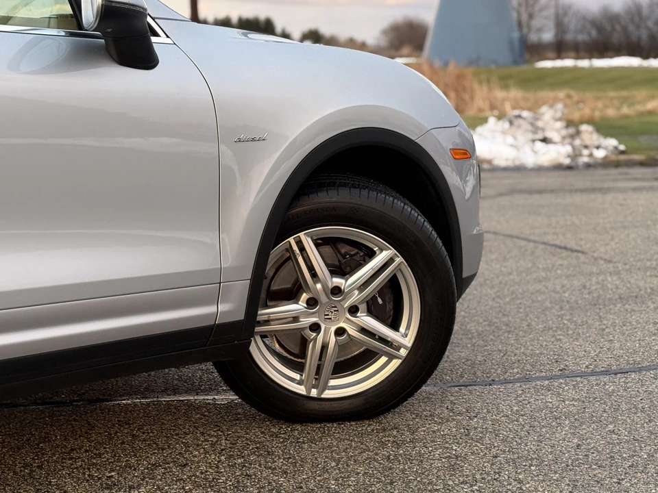 2016 Porsche 958 Cayenne Diesel - Image 23 of 31