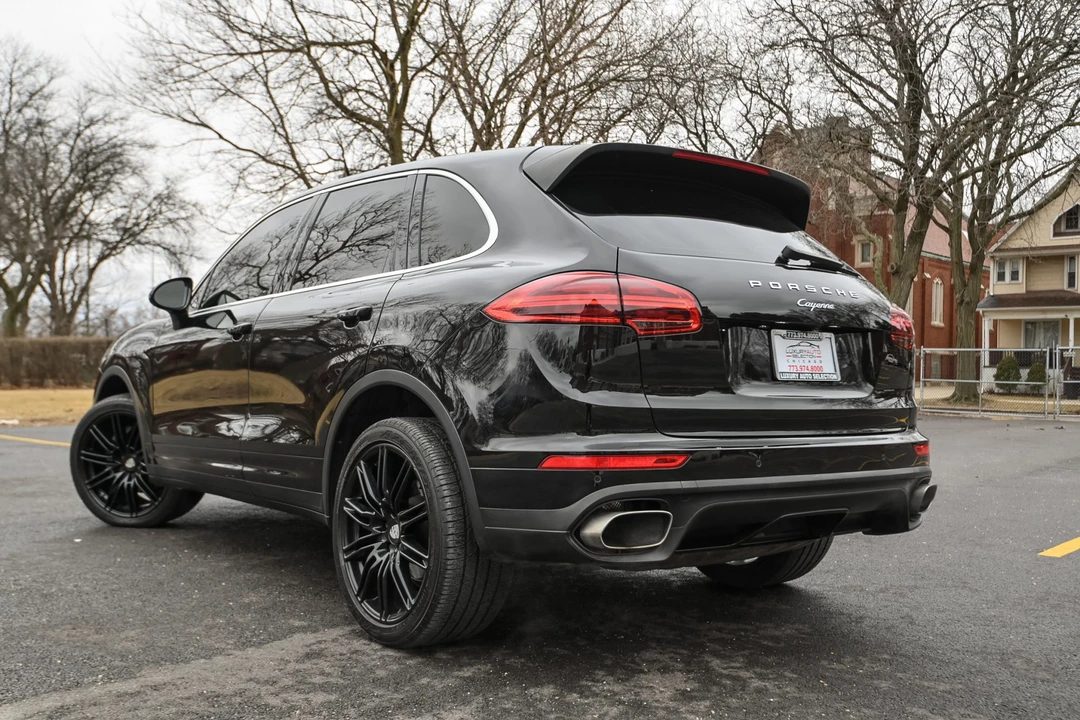 2016 Porsche 958 Cayenne Diesel - Image 10 of 31
