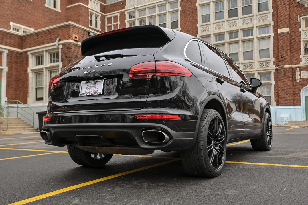 2016 Porsche 958 Cayenne Diesel - Image 16 of 31