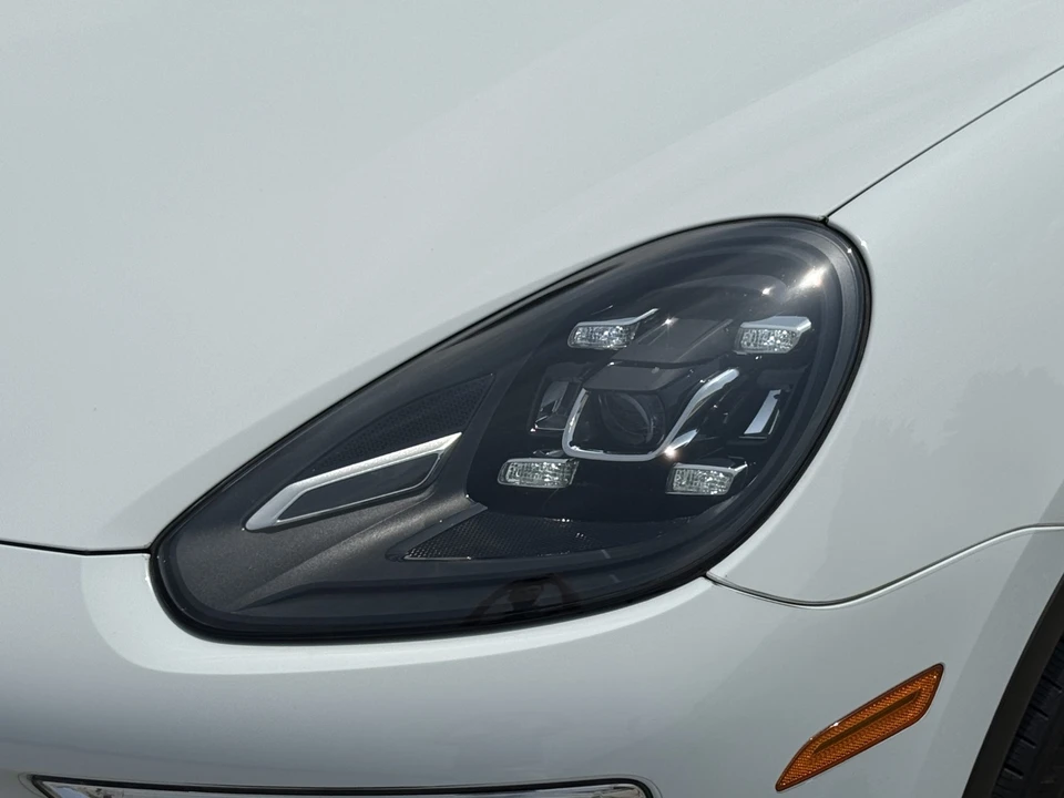 2016 Porsche 958 Cayenne Diesel - Image 17 of 31