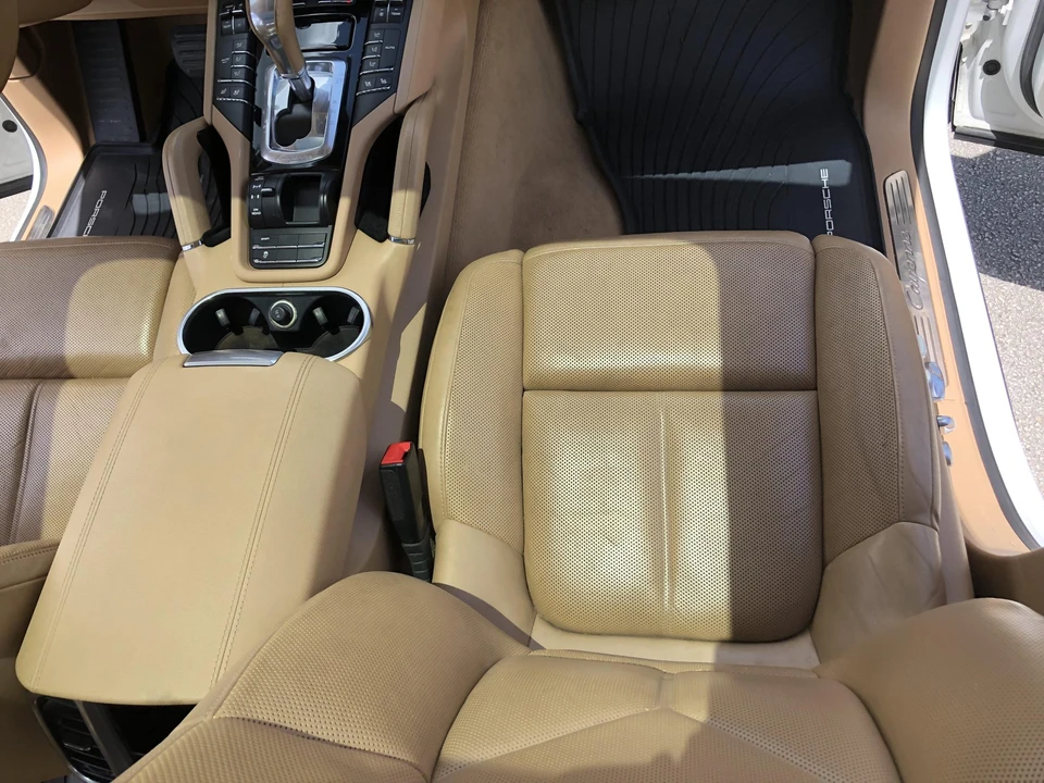 2016 Porsche 958 Cayenne Diesel - Image 29 of 31