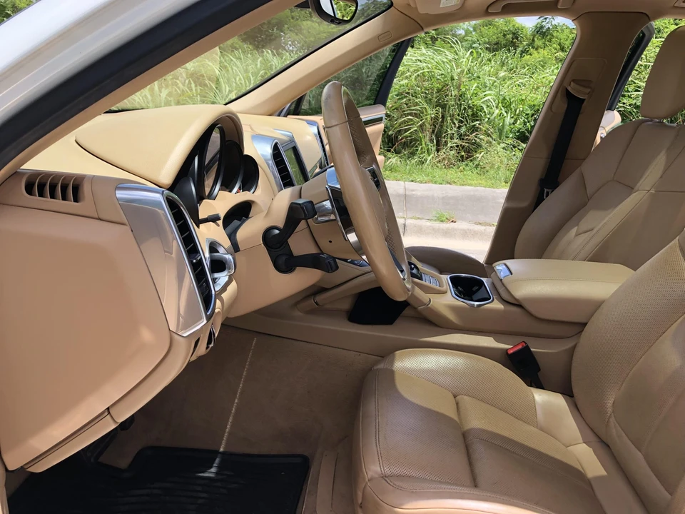 2016 Porsche 958 Cayenne Diesel - Image 18 of 31