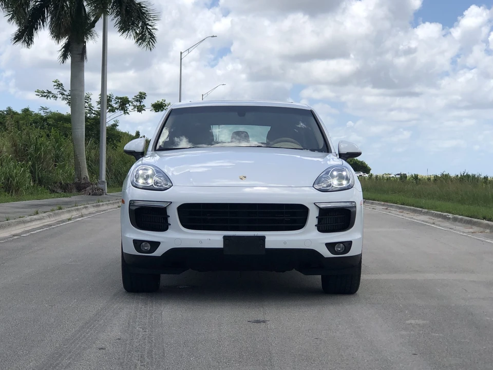 2016 Porsche 958 Cayenne Diesel - Image 3 of 31