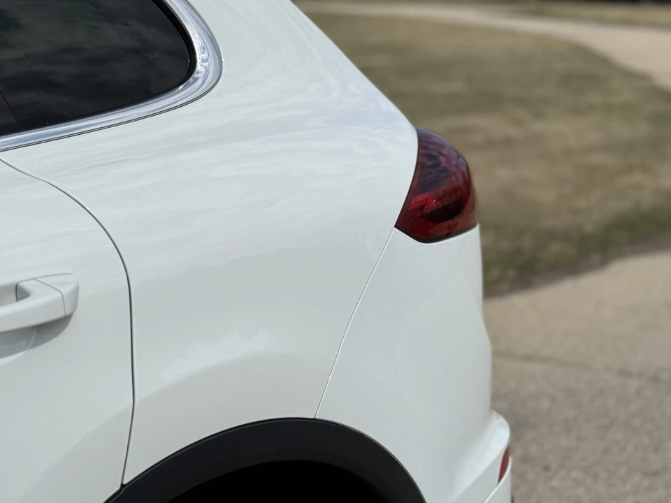 2016 Porsche 958 Cayenne Diesel - Image 25 of 31