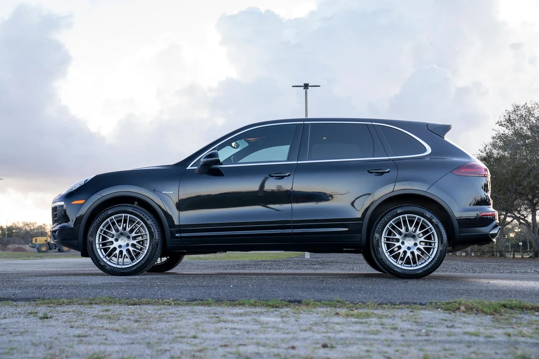 2016 Porsche 958 Cayenne Diesel - Image 18 of 31