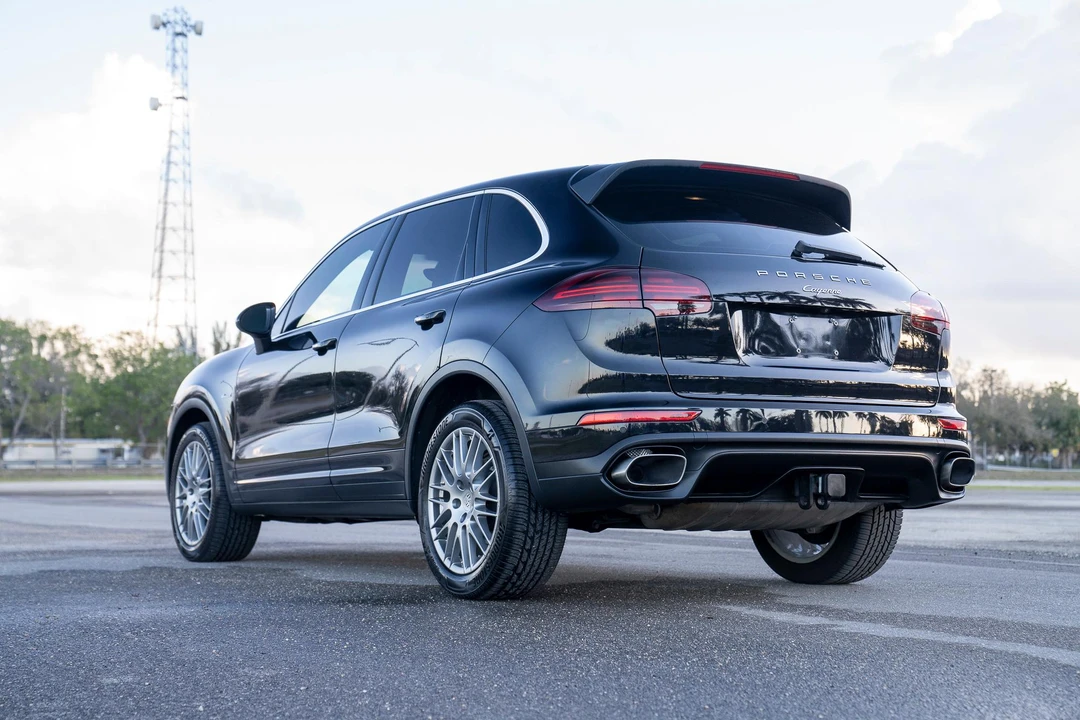 2016 Porsche 958 Cayenne Diesel - Image 16 of 31