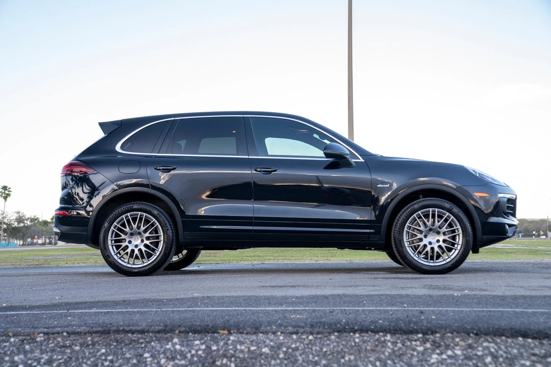 2016 Porsche 958 Cayenne Diesel - Image 9 of 31