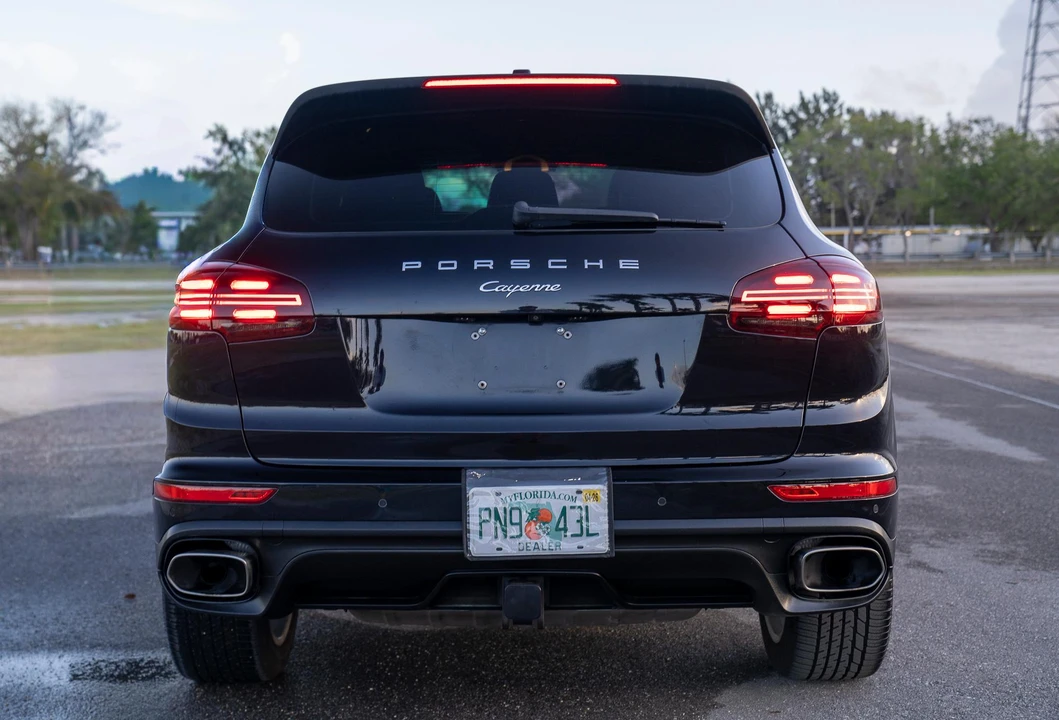 2016 Porsche 958 Cayenne Diesel - Image 13 of 31