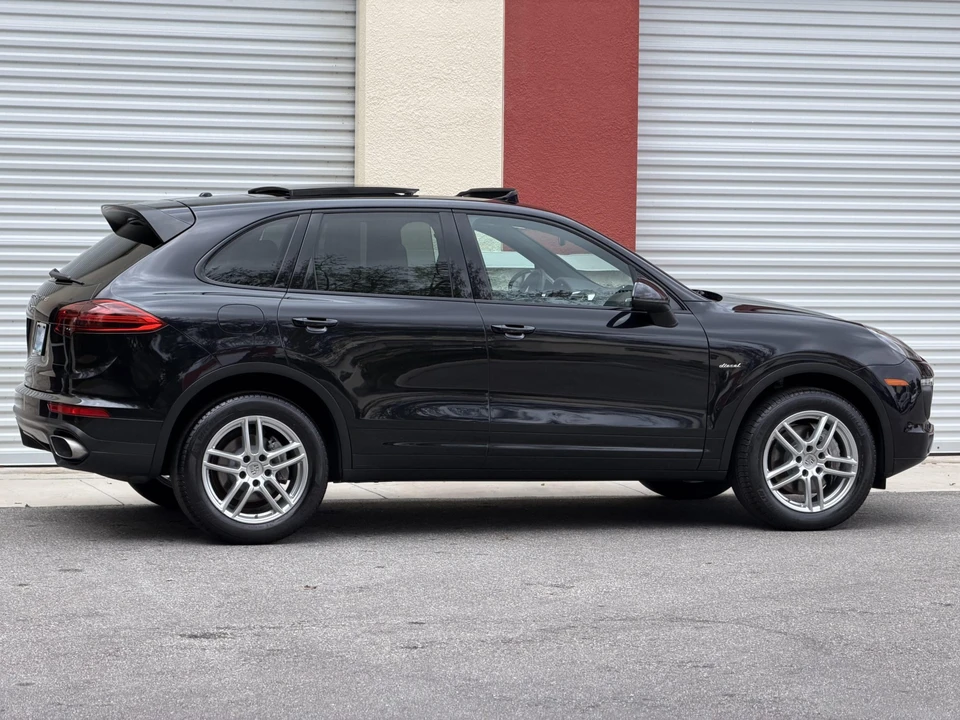 2016 Porsche 958 Cayenne Diesel - Image 29 of 31