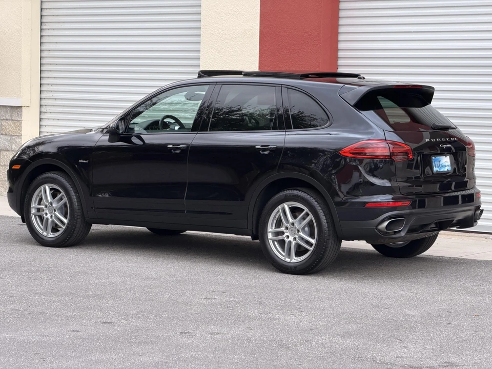 2016 Porsche 958 Cayenne Diesel - Image 18 of 31