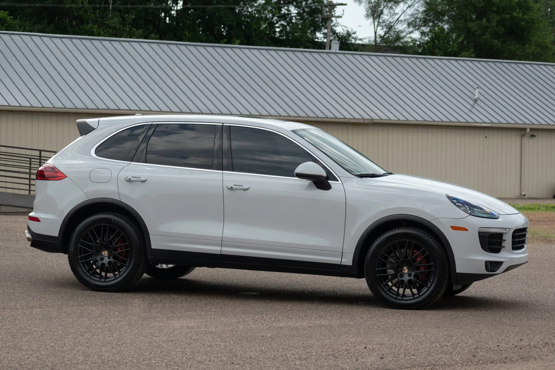 2016 Porsche 958 Cayenne Diesel - Image 25 of 31