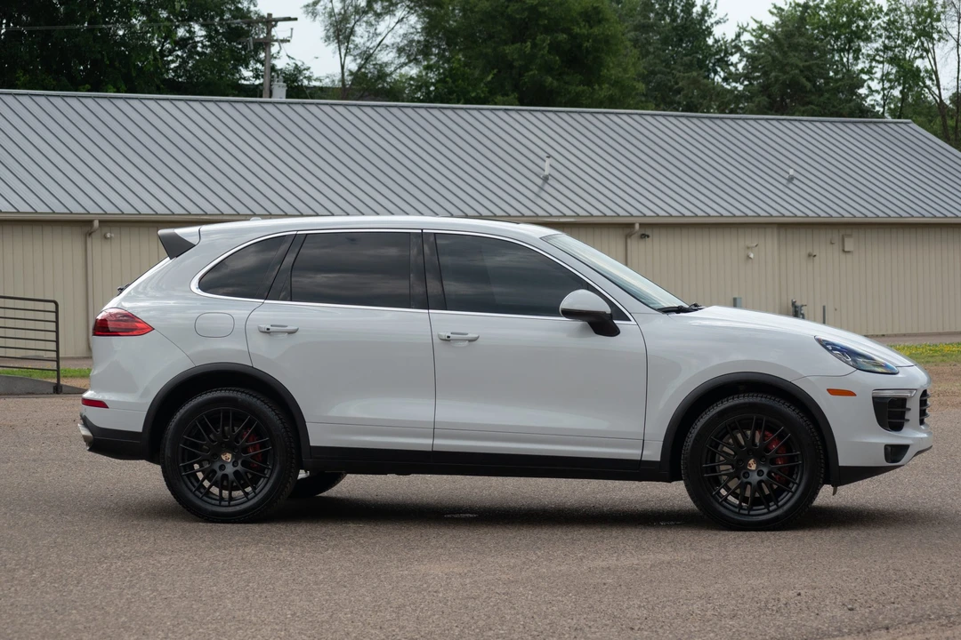 2016 Porsche 958 Cayenne Diesel - Image 24 of 31