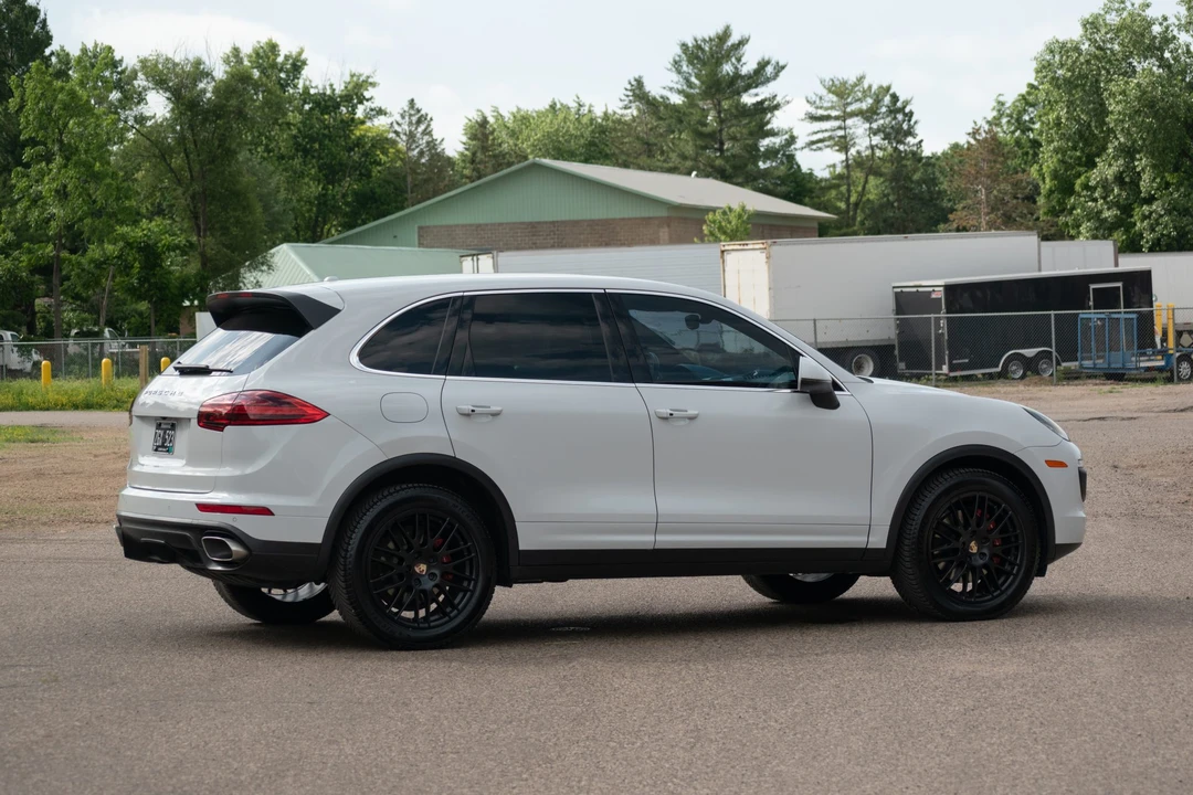 2016 Porsche 958 Cayenne Diesel - Image 18 of 31