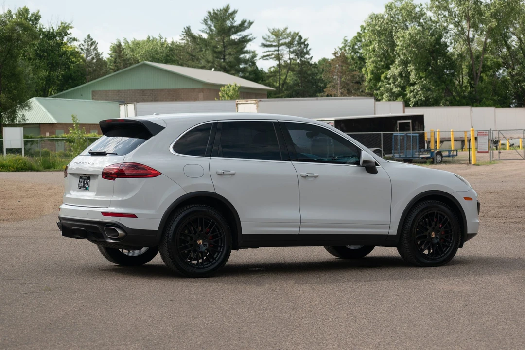 2016 Porsche 958 Cayenne Diesel - Image 17 of 31