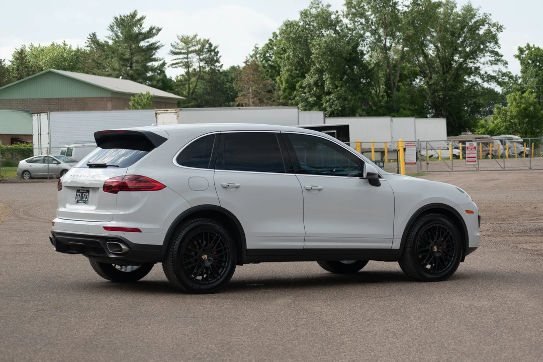 2016 Porsche 958 Cayenne Diesel - Image 16 of 31