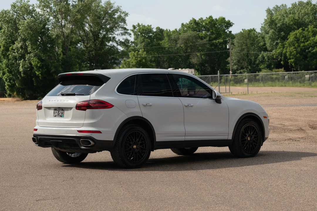 2016 Porsche 958 Cayenne Diesel - Image 13 of 31