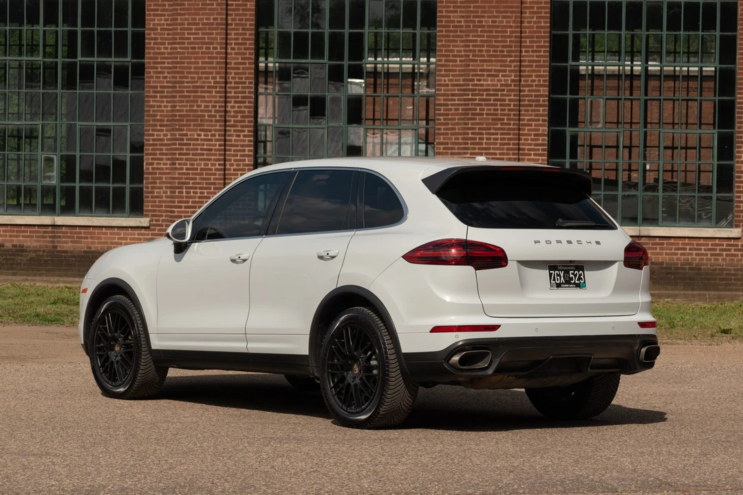 2016 Porsche 958 Cayenne Diesel - Image 8 of 31