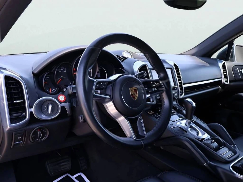 2016 Porsche 958 Cayenne Diesel - Image 4 of 5