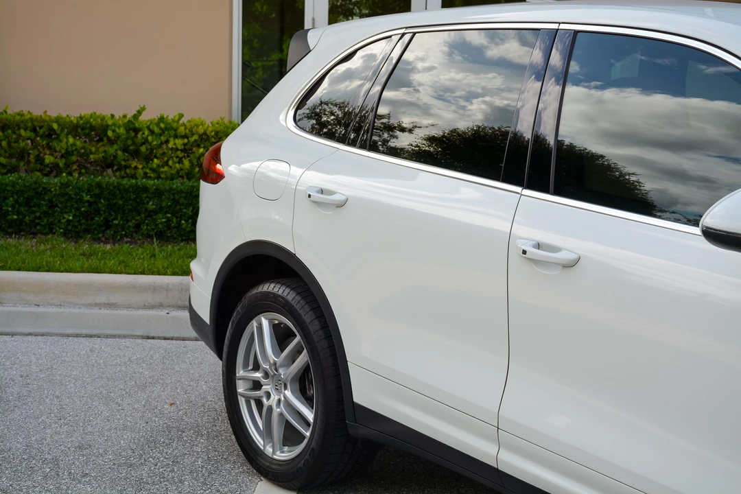 2016 Porsche 958 Cayenne Diesel - Image 30 of 31