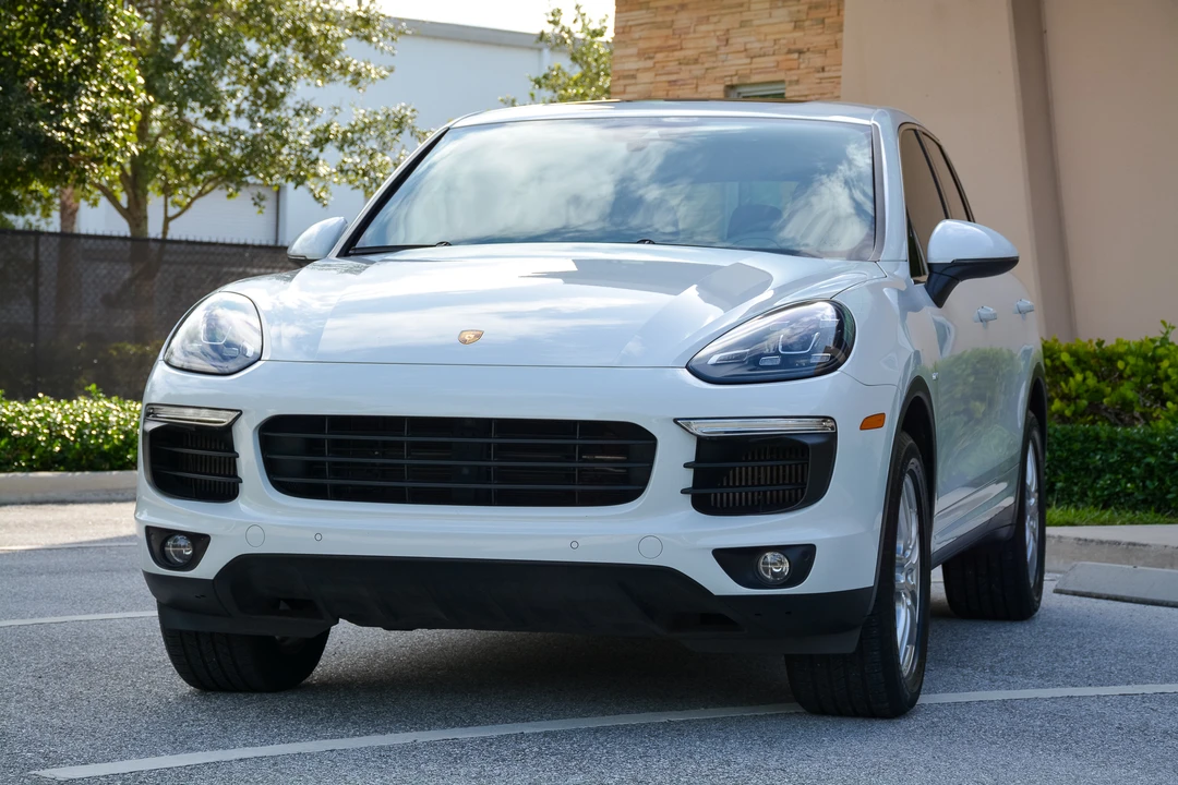 2016 Porsche 958 Cayenne Diesel - Image 2 of 31