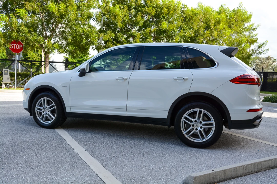 2016 Porsche 958 Cayenne Diesel - Image 5 of 31