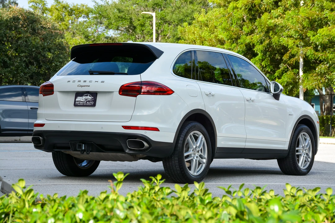 2016 Porsche 958 Cayenne Diesel - Image 9 of 31