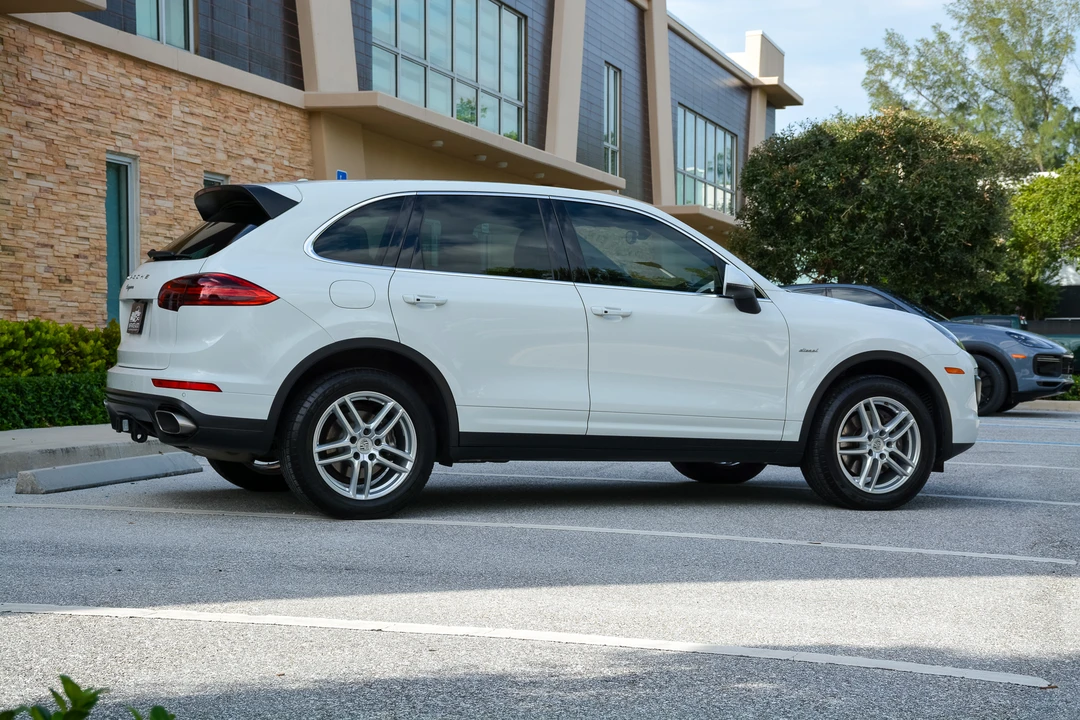 2016 Porsche 958 Cayenne Diesel - Image 11 of 31