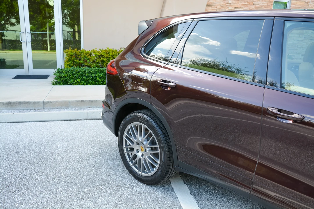 2016 Porsche 958 Cayenne Diesel - Image 25 of 31