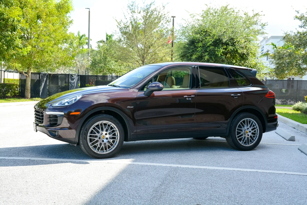 2016 Porsche 958 Cayenne Diesel - Image 13 of 31