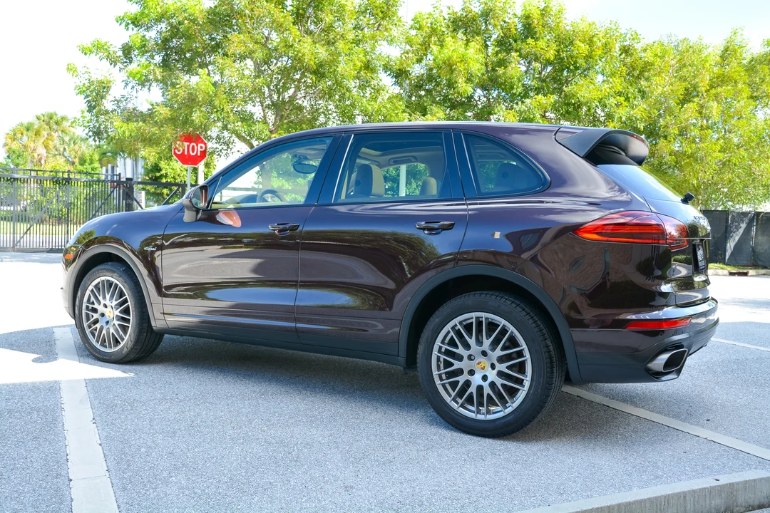 2016 Porsche 958 Cayenne Diesel - Image 11 of 31