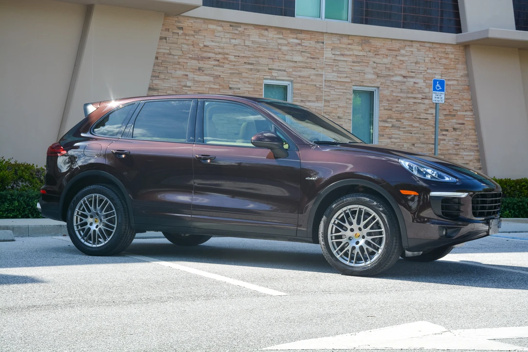 2016 Porsche 958 Cayenne Diesel - Image 3 of 31