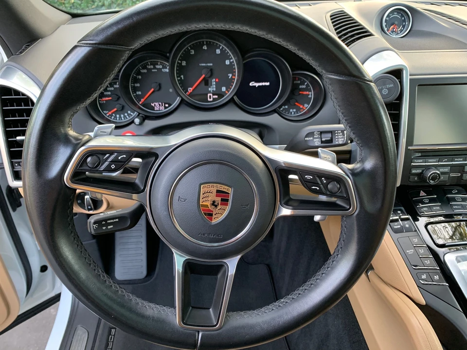 2016 Porsche 958 Cayenne - Image 12 of 31