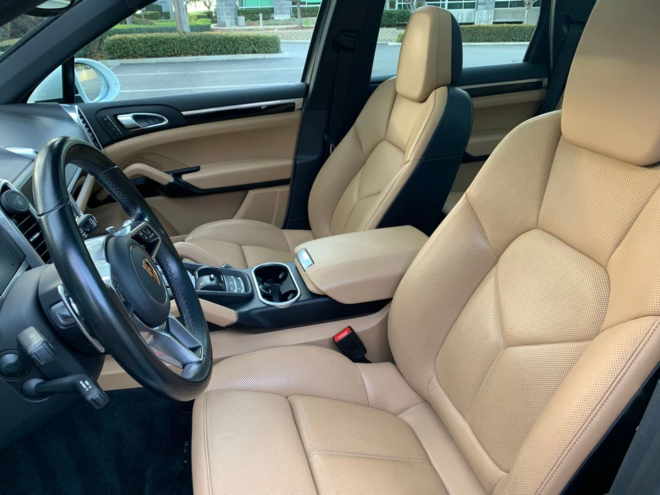 2016 Porsche 958 Cayenne - Image 11 of 31