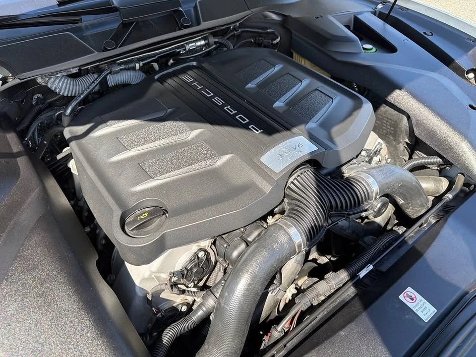 2016 Porsche 958 Cayenne GTS - Image 12 of 20